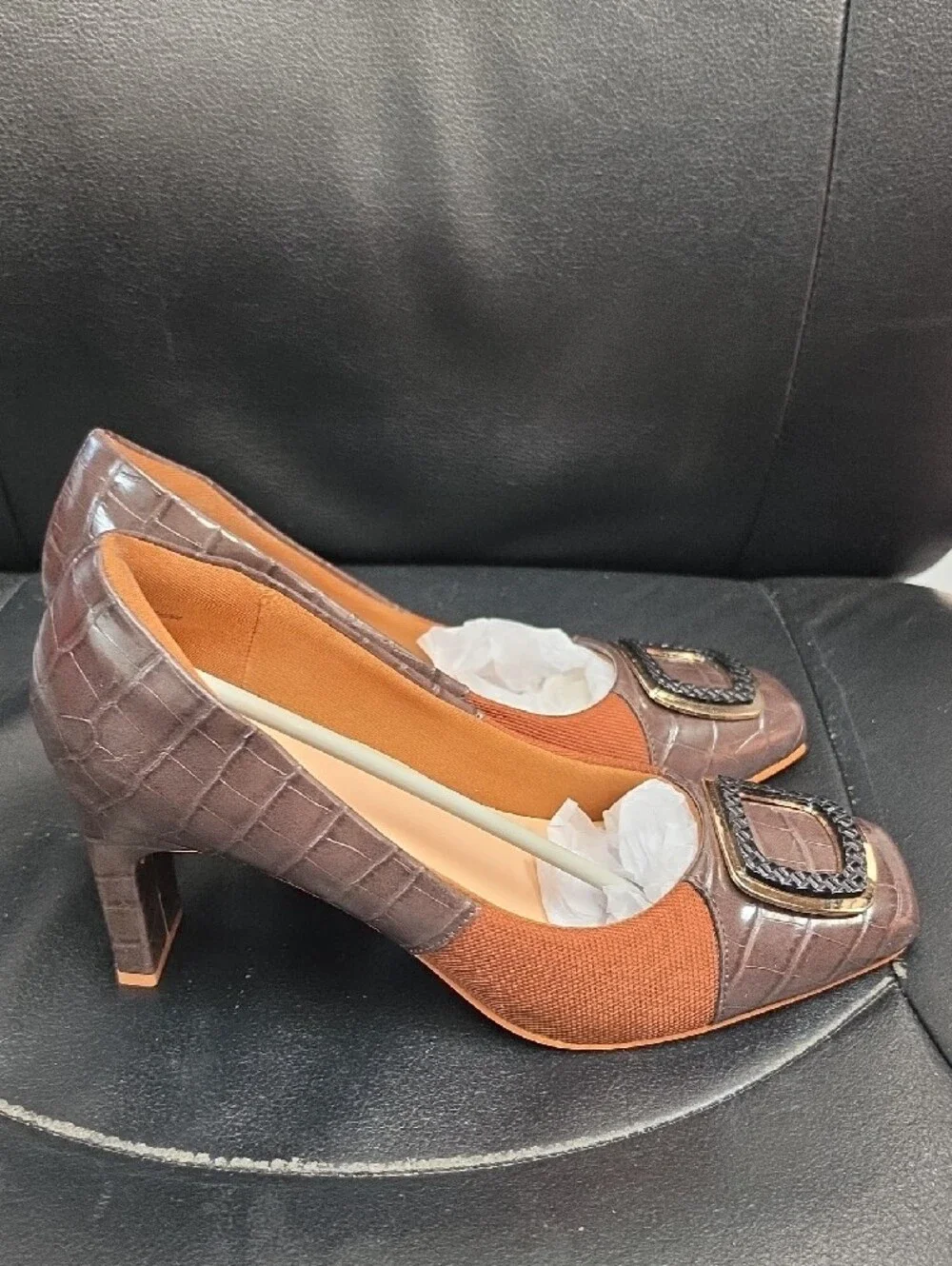 N/A sophisticated brown
